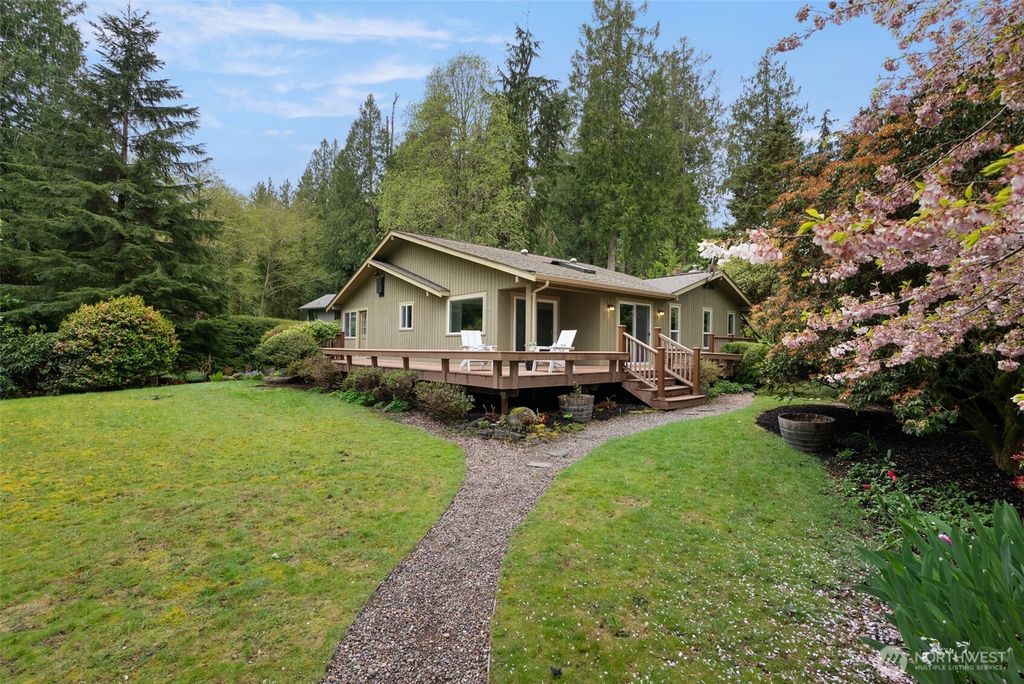 Photo of 15670 Euclid Avenue NE, Bainbridge Island, WA 98110 (MLS # 2505642)