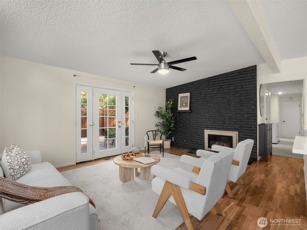 Photo of 19431 74th Avenue W, Lynnwood, WA 98036 (MLS # 2425256)