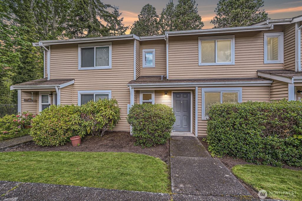 Photo of 23723 12th Place S #2005, Des Moines, WA 98198 (MLS # 2376386)