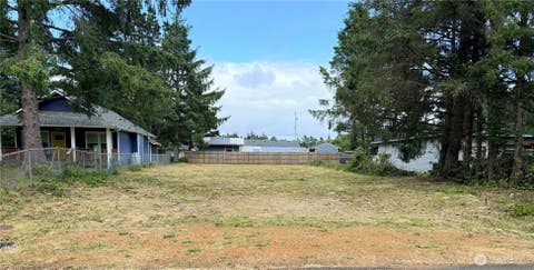 Photo of 328 Mizzen Street NW, Ocean Shores, WA 98569 (MLS # 2546815)