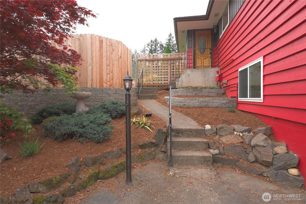 Photo of 17812 SE 146th Street, Renton, WA 98059 (MLS # 2364650)