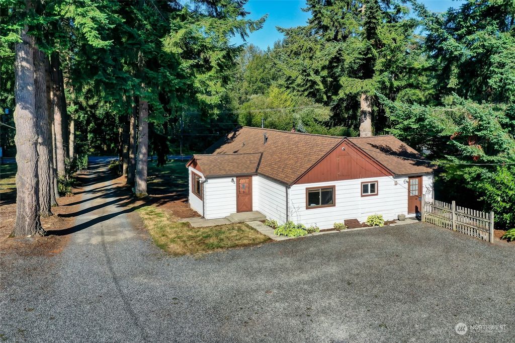 Photo of 16419 Snohomish Avenue, Snohomish, WA 98296 (MLS # 2161989)