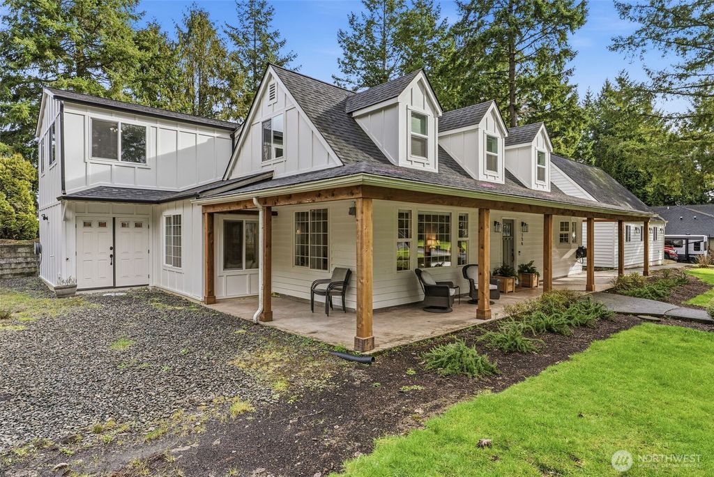 Photo of 128 Arbor Lane, Longview, WA 98632 (MLS # 2482796)