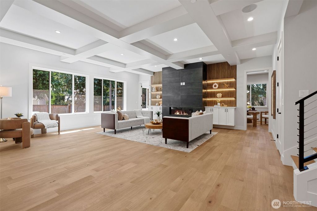 Photo of 11027 SE 30th Place, Bellevue, WA 98004 (MLS # 2522796)