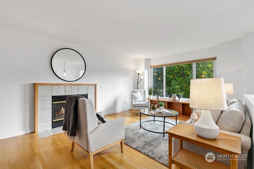 Photo of 7727 25th Avenue NE, Seattle, WA 98115 (MLS # 2296837)