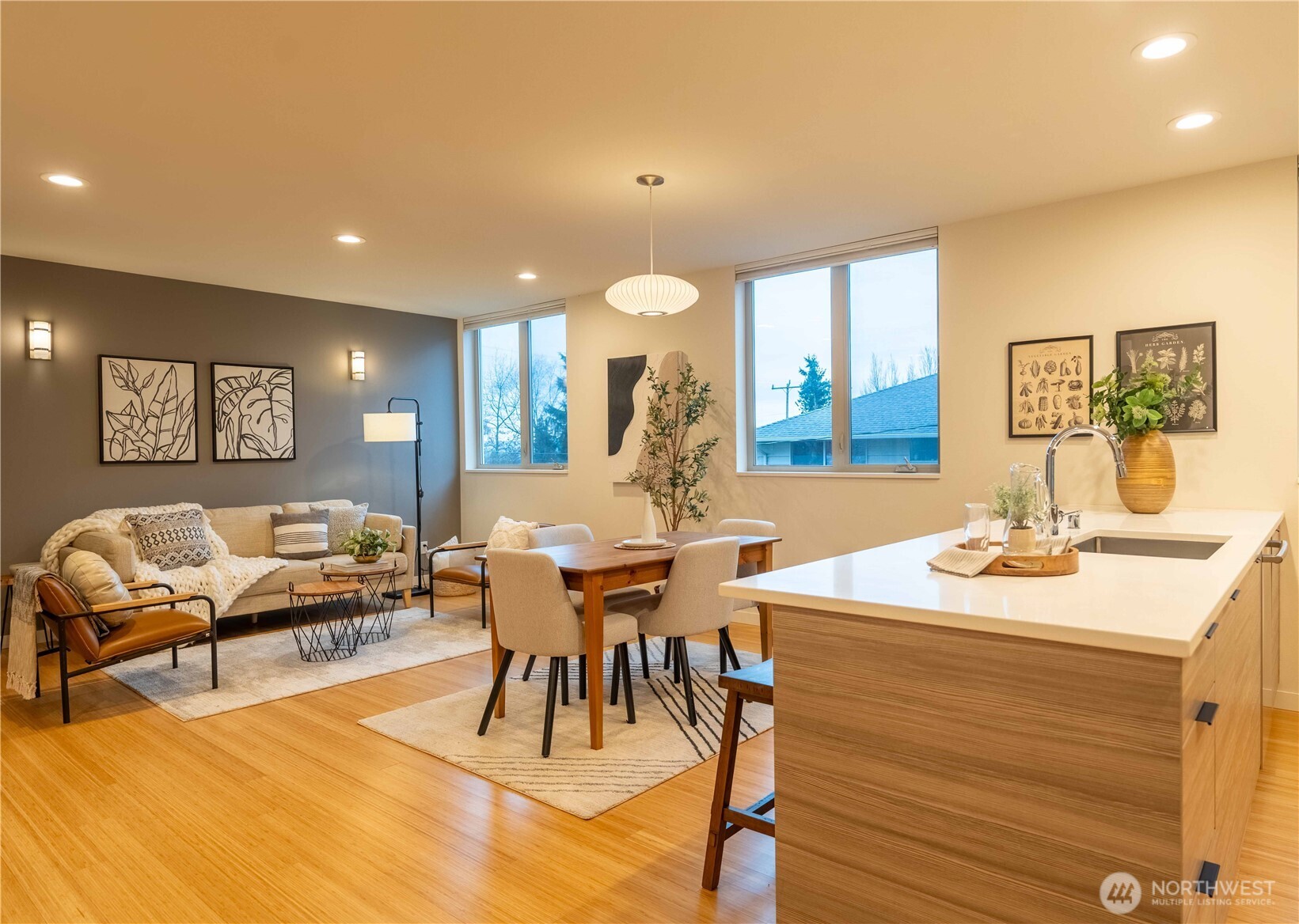 4413 Meridian Avenue N