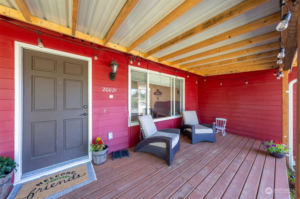 Photo of 20021 35th Avenue W, Lynnwood, WA 98036 (MLS # 2134354)