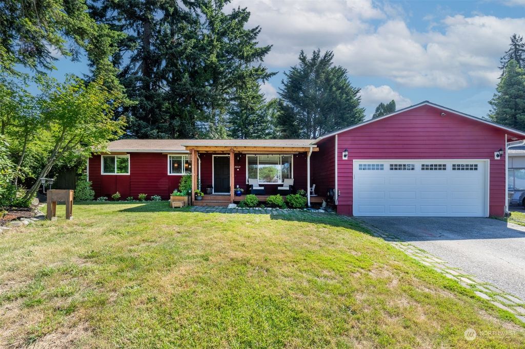 Photo of 20021 35th Avenue W, Lynnwood, WA 98036 (MLS # 2134354)