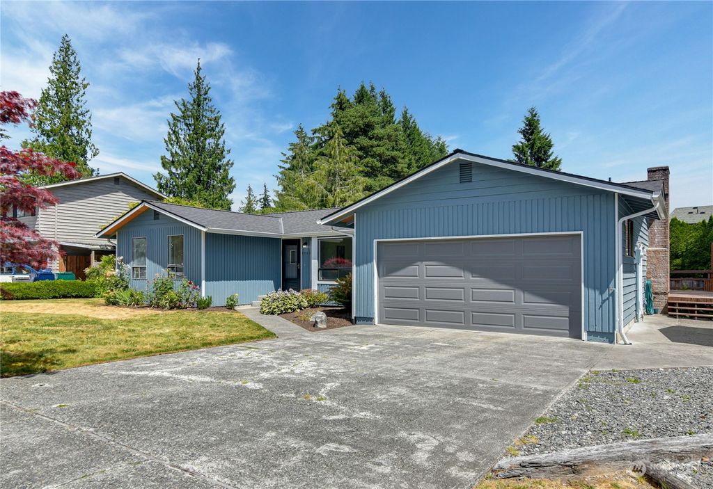 Photo of 2707 117th Avenue NE, Lake Stevens, WA 98258 (MLS # 2269900)