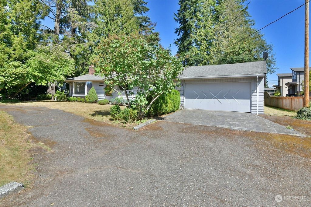 Photo of 20331 Crawford Road, Lynnwood, WA 98036 (MLS # 2146572)