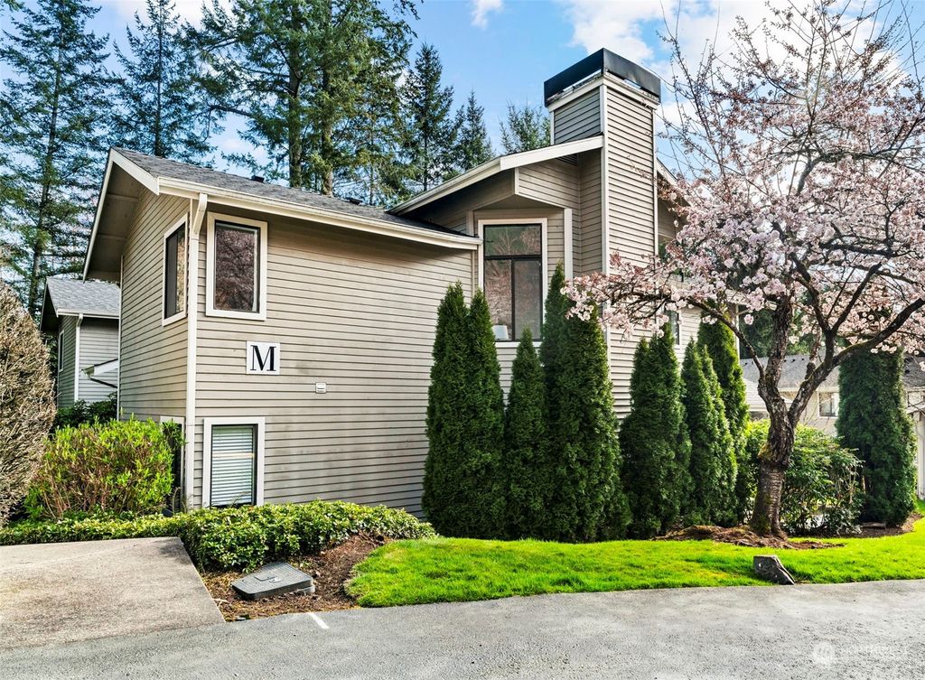 Photo of 9009 Avondale Road NE #M226, Redmond, WA 98052 (MLS # 2046845)