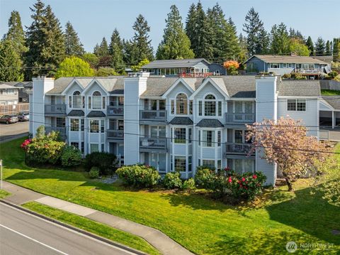12025 SE 60th Street Unit B, Bellevue, WA 98006 - MLS#: 2338047