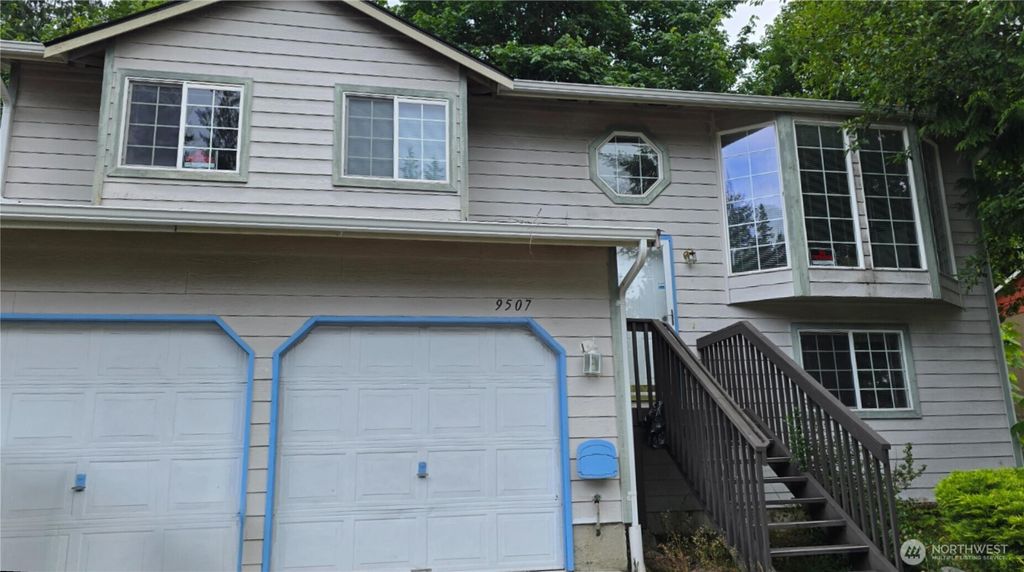 Photo of 9507 NE 28th Street, Lake Stevens, WA 98258 (MLS # 2438573)