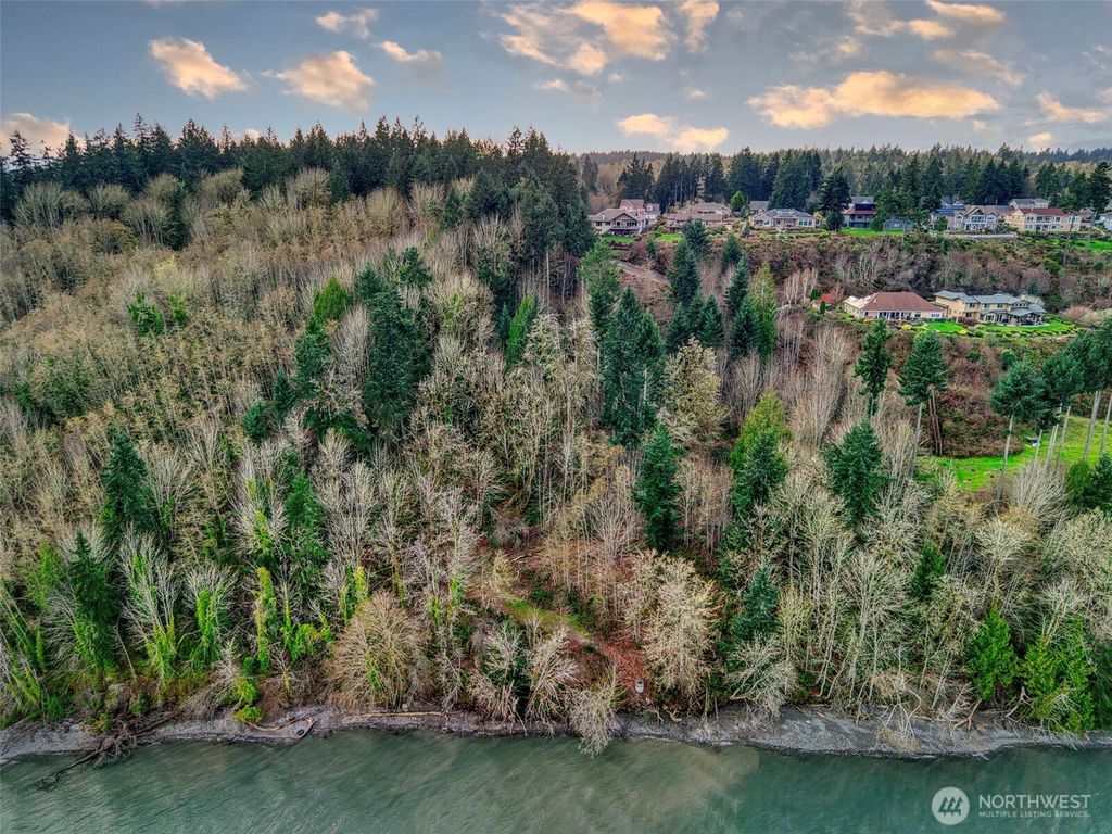 Photo of 2401 NE Solar View Court, Keyport, WA 98345 (MLS # 2495988)