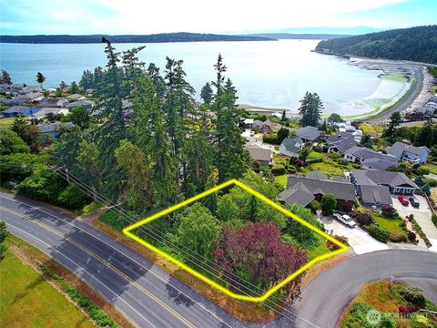 376 Moana Drive Camano Island WA 98282