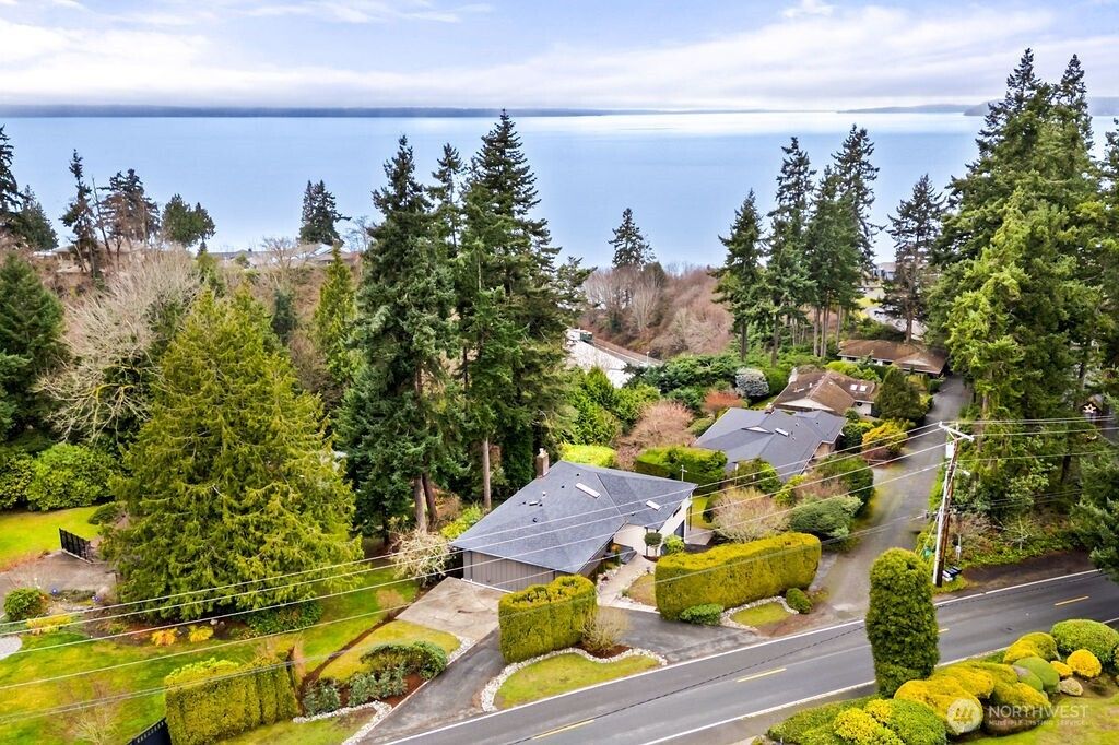 Photo of 16858 76th Avenue W, Edmonds, WA 98026 (MLS # 2469066)