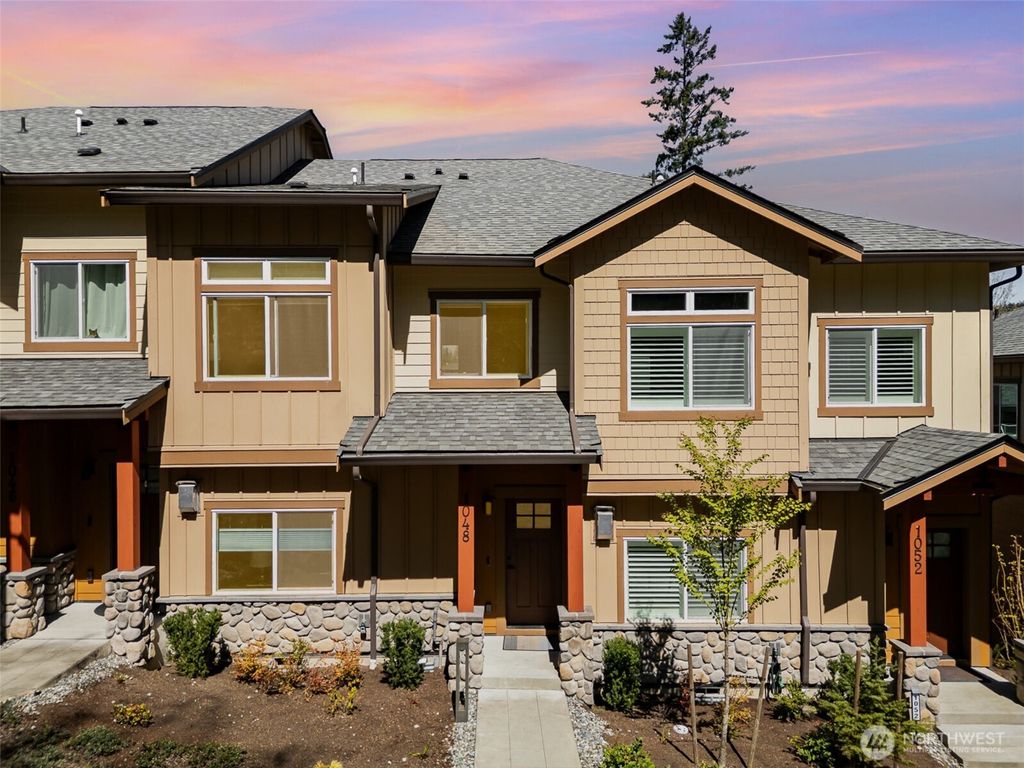 Photo of 1048 Sunrise Place SW, Issaquah, WA 98027 (MLS # 2379132)