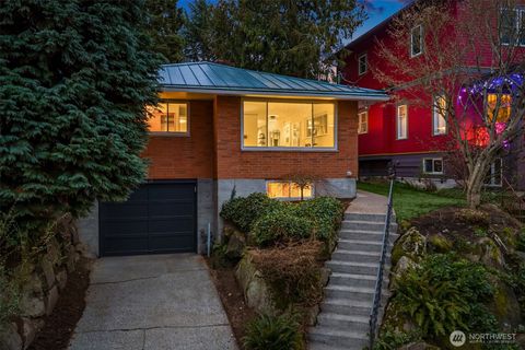 Photo of 119 N 84th Street, Seattle, WA 98103 (MLS # 2470011)