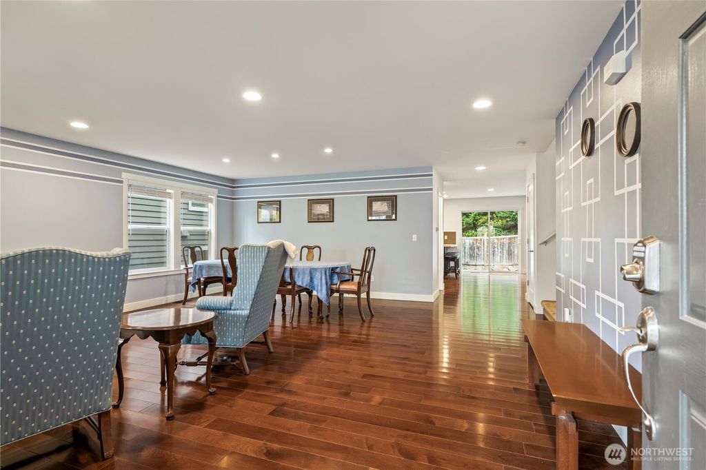 Photo of 22538 NE 96th Street, Redmond, WA 98053 (MLS # 2447397)