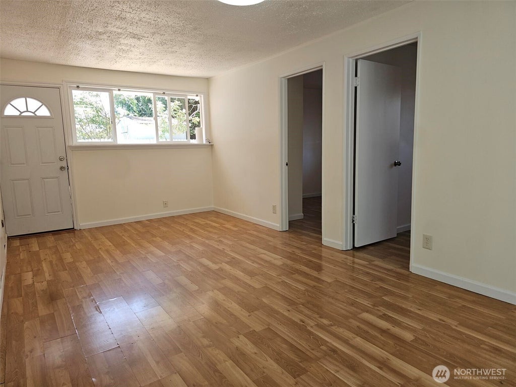 Photo of 15619 NE 1st Place, Bellevue, WA 98008 (MLS # 2566734)