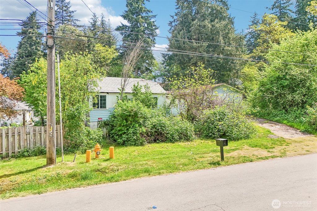 Photo of 12242 10th Avenue S, Seattle, WA 98168 (MLS # 2516668)
