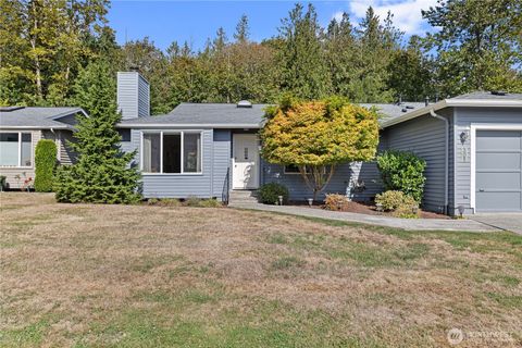 Photo of 2631 Club Court #305, Mount Vernon, WA 98273 (MLS # 2433510)