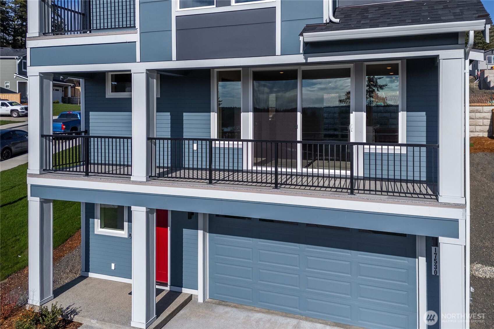 17530 NE Midnight Sun Loop