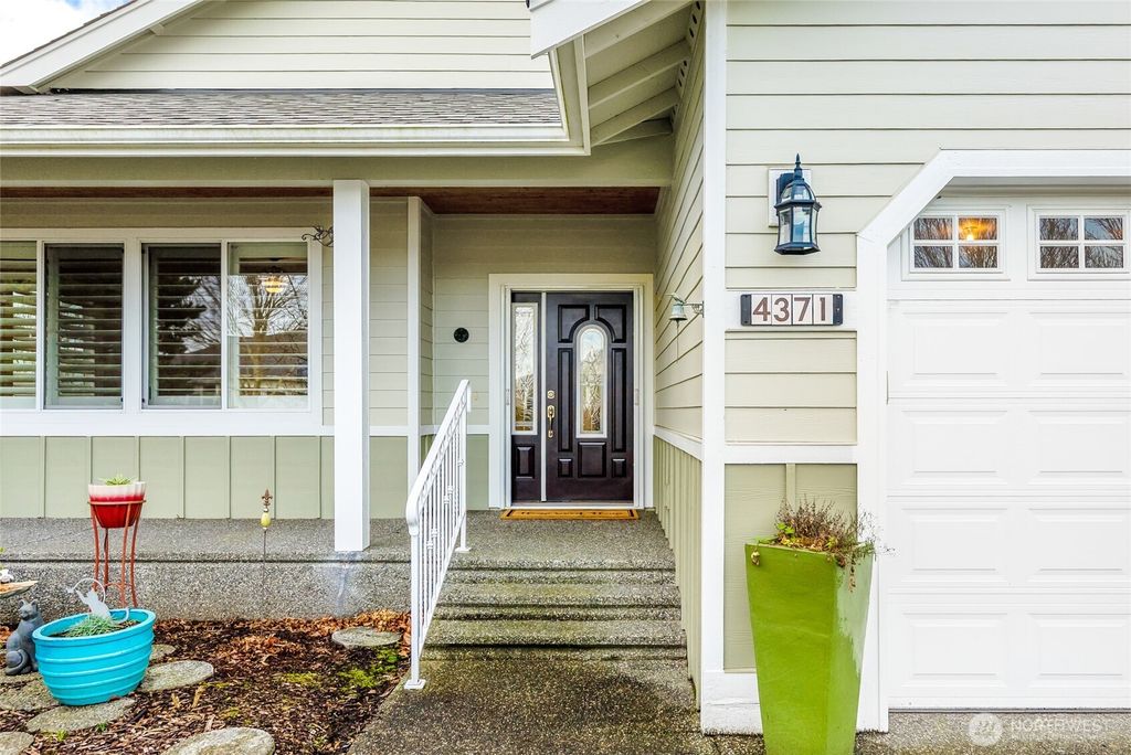 Photo of 4371 Castlerock Drive, Blaine, WA 98230 (MLS # 2477168)