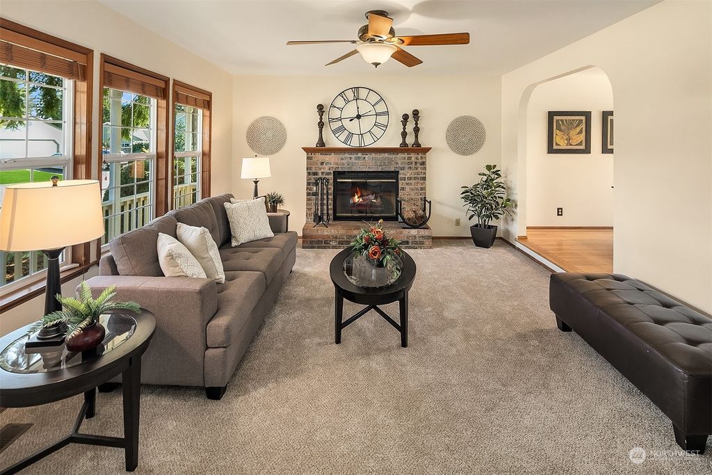 Photo of 17110 30th Drive SE, Bothell, WA 98012 (MLS # 2045110)