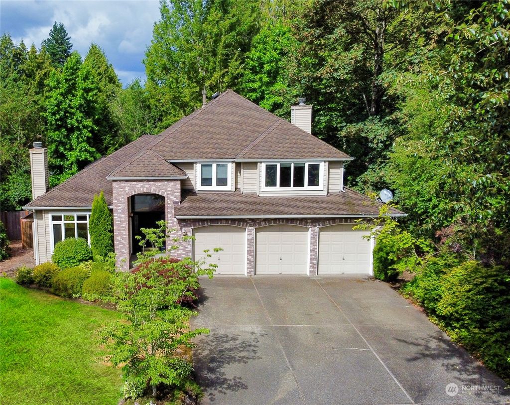 Photo of 22701 SE 27th Street, Sammamish, WA 98075 (MLS # 2004468)