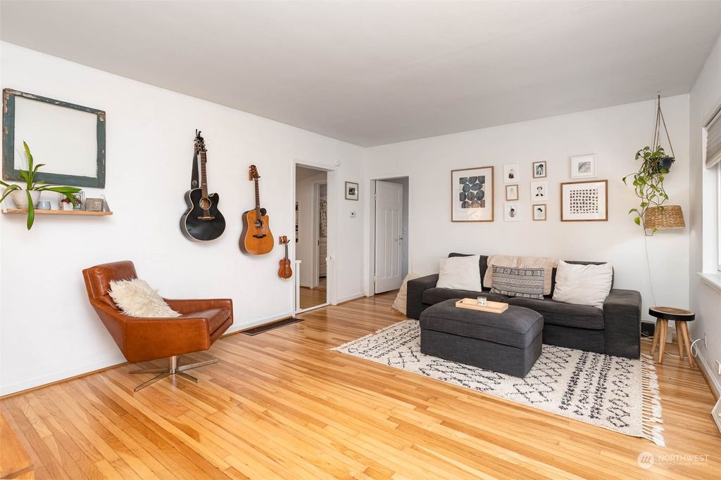 Photo of 10116 Waters Avenue S, Seattle, WA 98178 (MLS # 2063300)