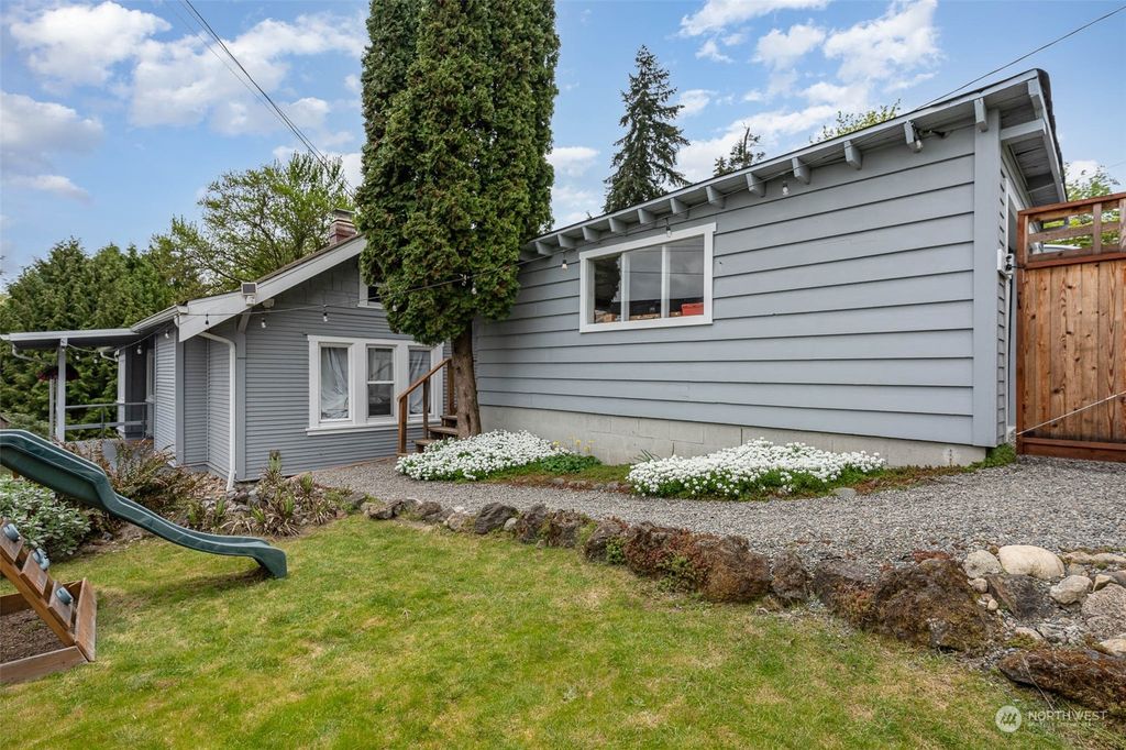 Photo of 10116 Waters Avenue S, Seattle, WA 98178 (MLS # 2063300)