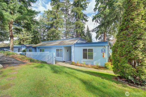 Photo of 4308 NE Sunset Boulevard #T1, Renton, WA 98059 (MLS # 2481259)