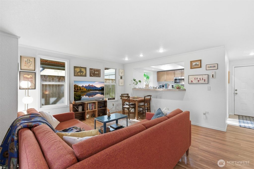 Photo of 220 Israel Road SW #F6, Tumwater, WA 98501 (MLS # 2473108)