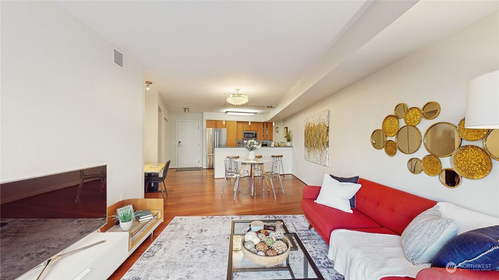 Photo of 413 NE 70th Street #325, Seattle, WA 98115 (MLS # 2327899)