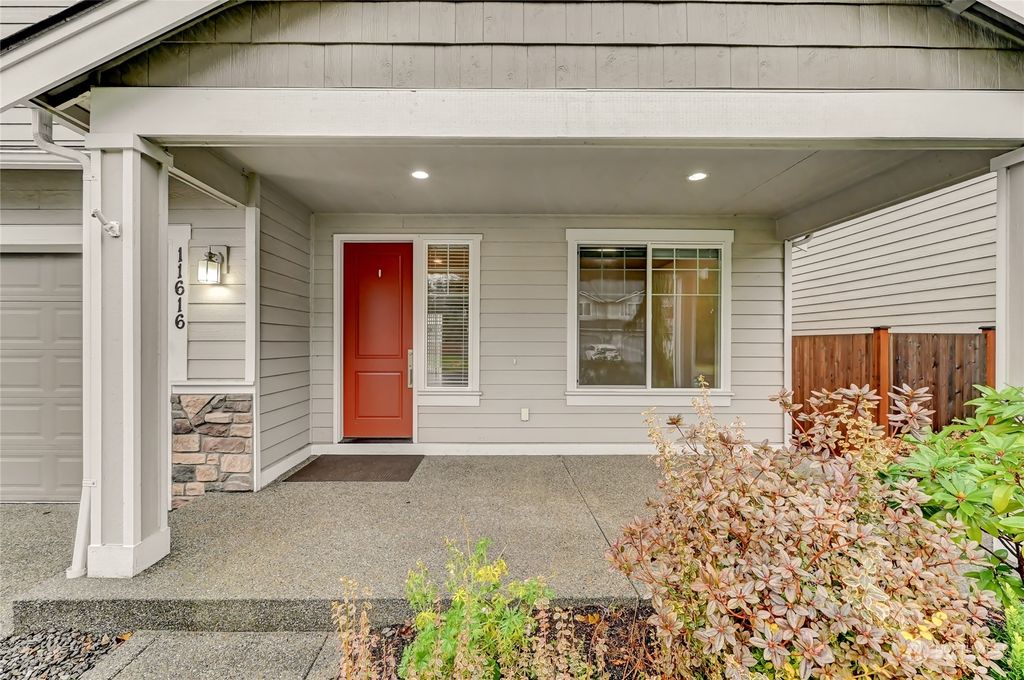 Photo of 11616 47th Avenue NE, Marysville, WA 98271 (MLS # 2185065)