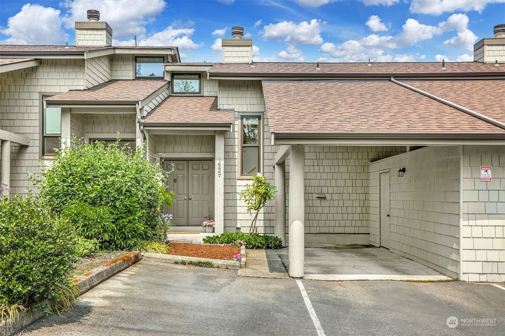 Photo of 14647 NE 35th Street #24, Bellevue, WA 98007 (MLS # 2068800)