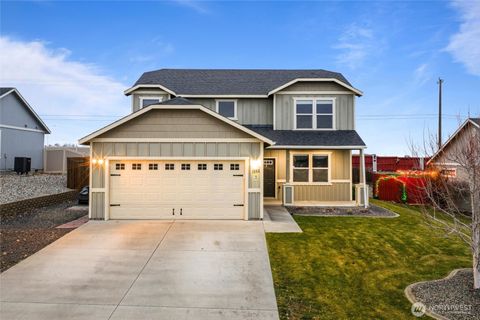 Photo of 1502 W Tennessee Drive, Moses Lake, WA 98837 (MLS # 2460384)