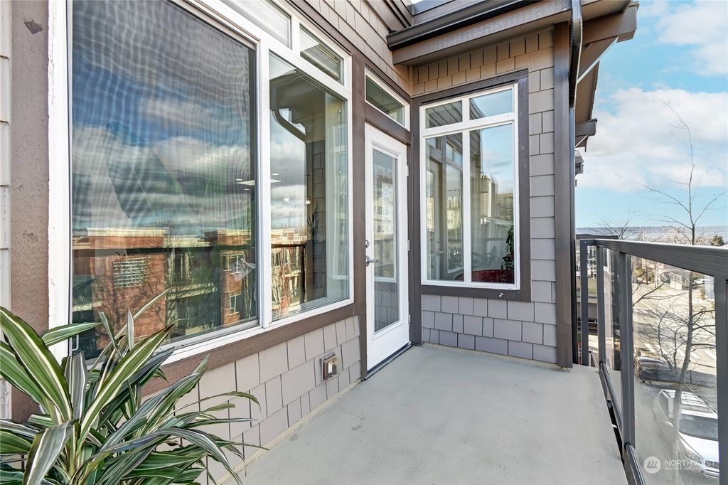 Photo of 505 5th Avenue S #312, Edmonds, WA 98020 (MLS # 2034723)