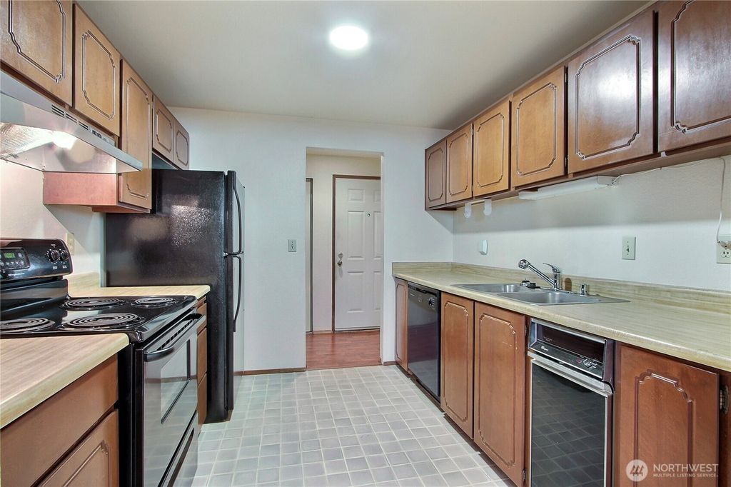 Photo of 1734 SW 318th Place #38B, Federal Way, WA 98023 (MLS # 2430777)