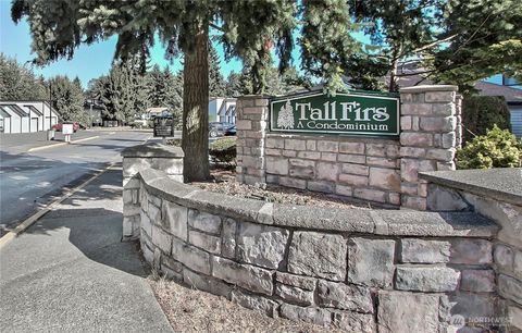 Photo of 1734 SW 318th Place #38B, Federal Way, WA 98023 (MLS # 2430777)