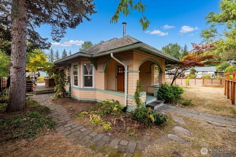Photo of 4400 Alice Street, Bellingham, WA 98226 (MLS # 2571135)