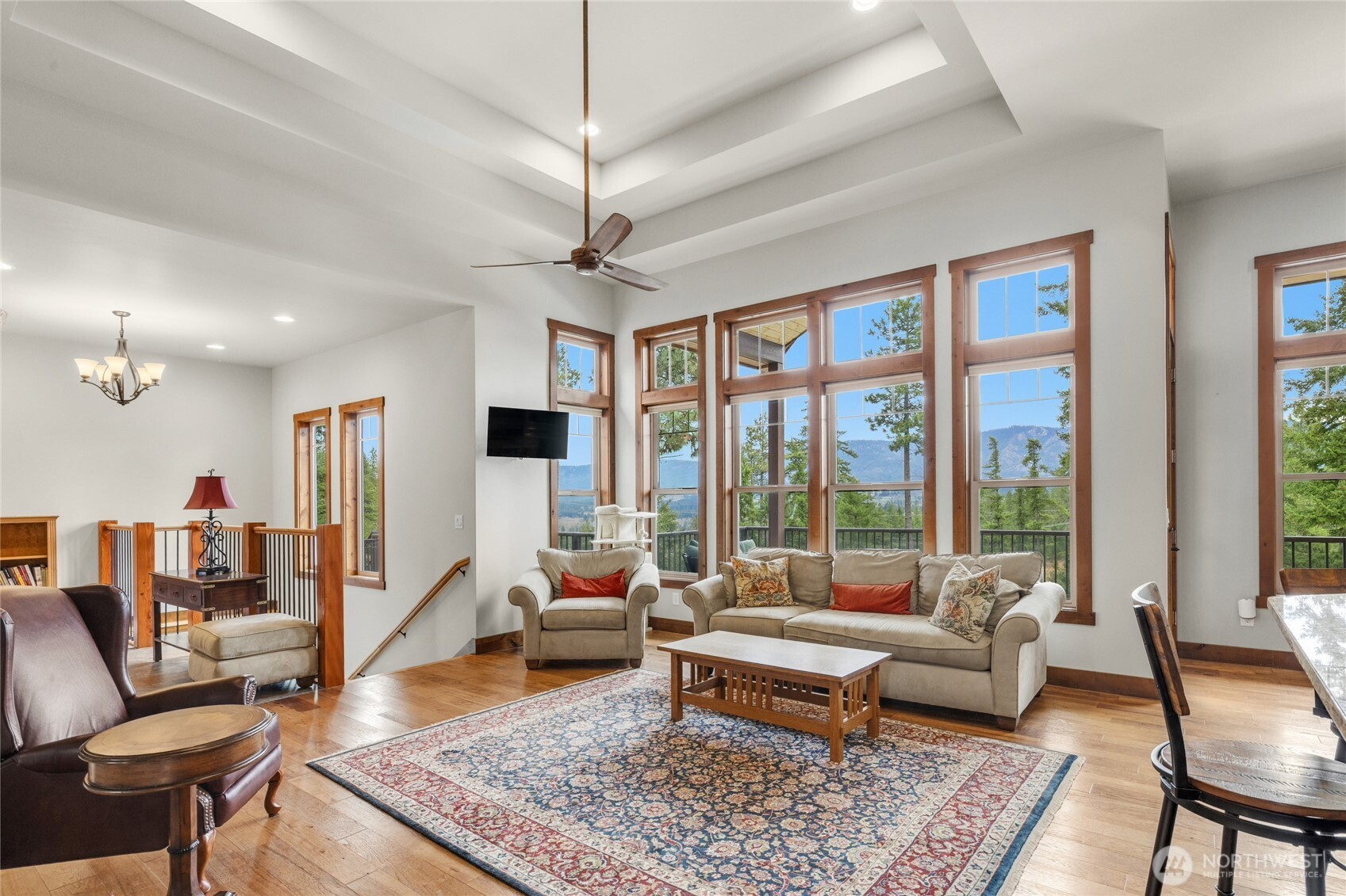 Cle Elum, Washington, 98922, United States, 3 Bedrooms Bedrooms, ,3 BathroomsBathrooms,Residential,Active,2031010