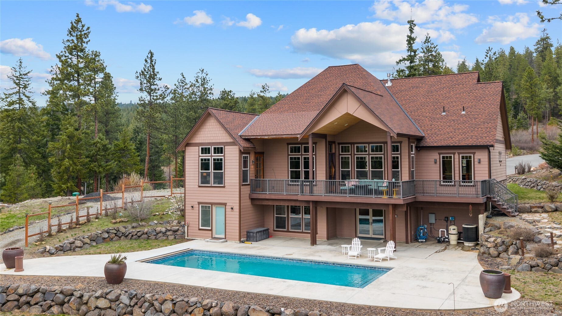 Cle Elum, Washington, 98922, United States, 3 Bedrooms Bedrooms, ,3 BathroomsBathrooms,Residential,Active,2031010