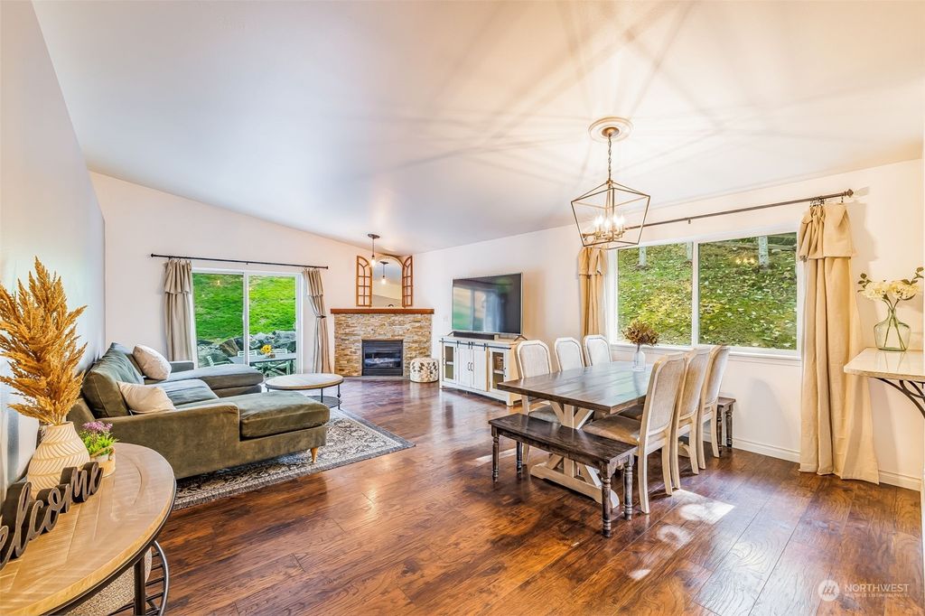 Photo of 7410 89th Place NE, Marysville, WA 98270 (MLS # 2005018)