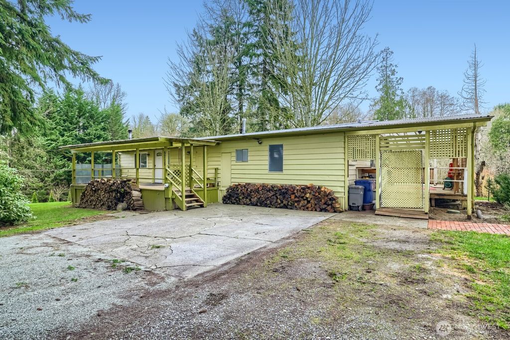Photo of 9715 162nd Street SE, Snohomish, WA 98296 (MLS # 2498843)