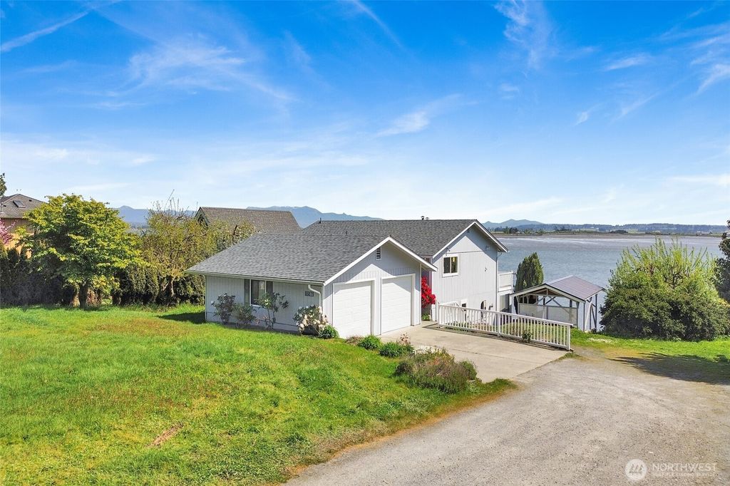 Photo of 11586 Scott Road, Bow, WA 98232 (MLS # 2468136)
