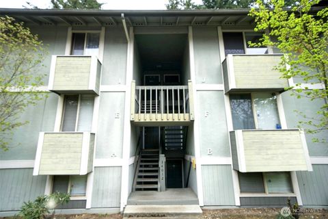 34012 1st Place S #J Federal Way WA 98003