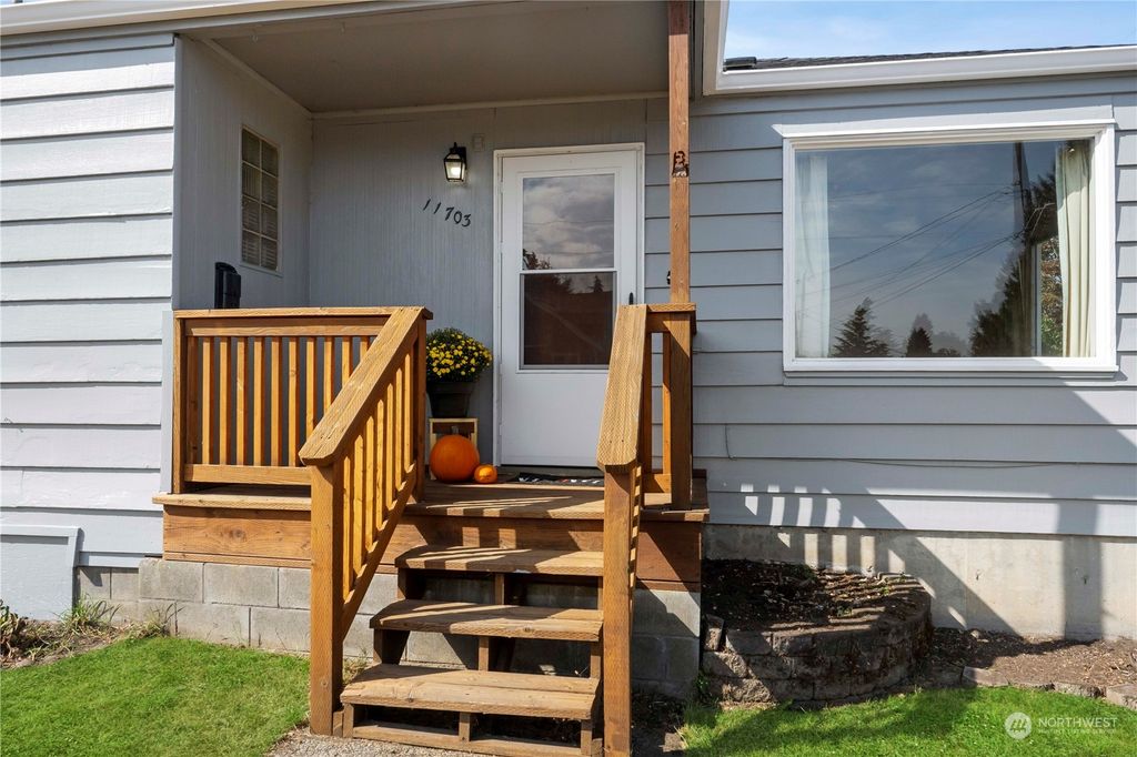 Photo of 11703 85th Avenue S, Seattle, WA 98178 (MLS # 2160726)