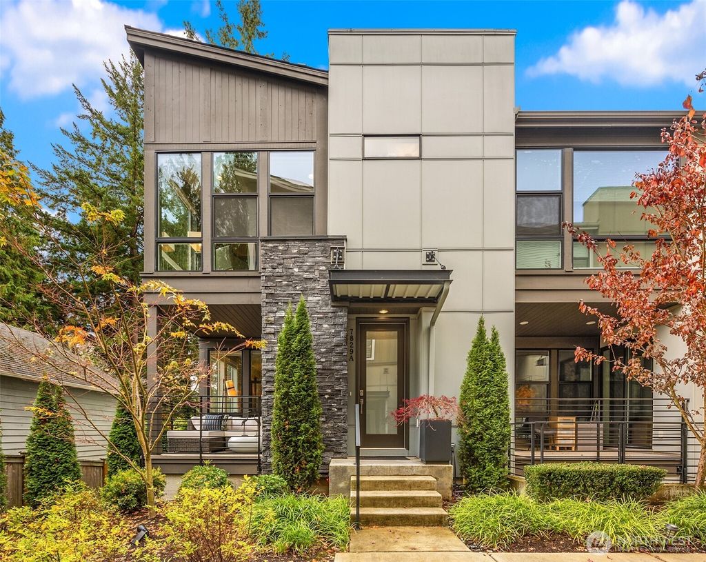 Photo of 7829 NE 121st Lane #A, Kirkland, WA 98034 (MLS # 2455077)